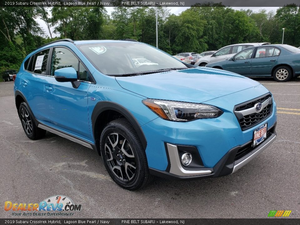 Front 3/4 View of 2019 Subaru Crosstrek Hybrid Photo #1