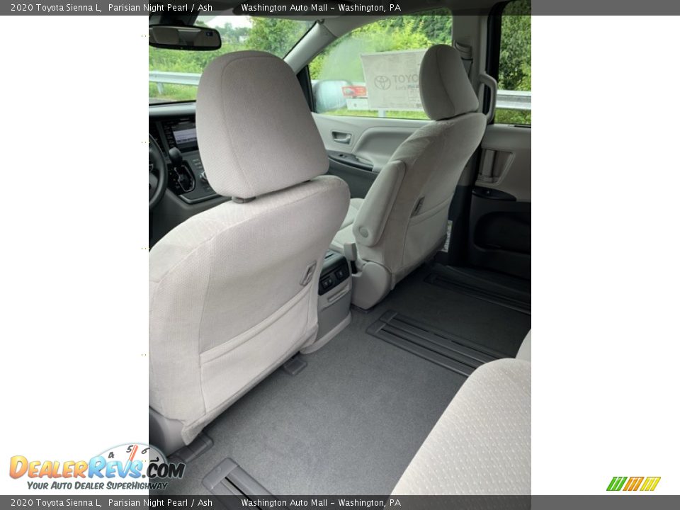 2020 Toyota Sienna L Parisian Night Pearl / Ash Photo #18