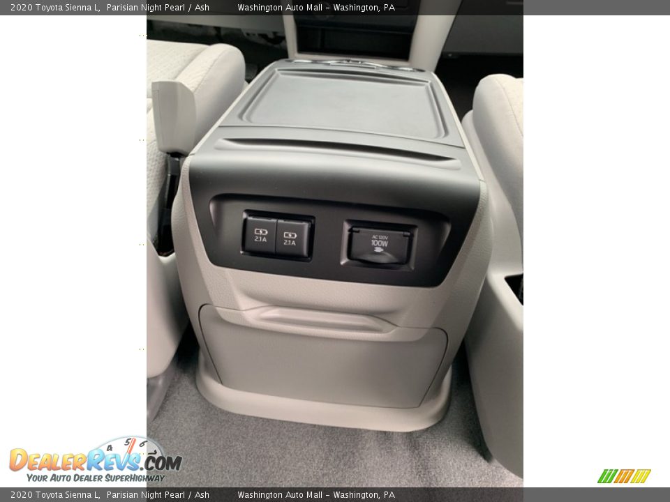 2020 Toyota Sienna L Parisian Night Pearl / Ash Photo #32