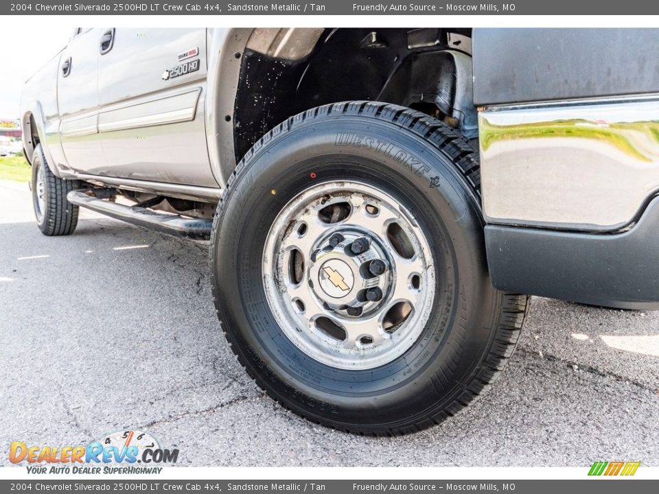 2004 Chevrolet Silverado 2500HD LT Crew Cab 4x4 Sandstone Metallic / Tan Photo #22
