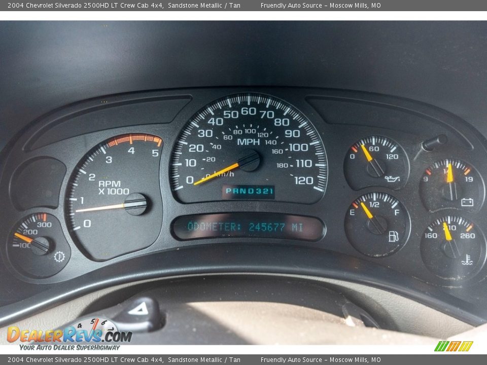 2004 Chevrolet Silverado 2500HD LT Crew Cab 4x4 Sandstone Metallic / Tan Photo #35