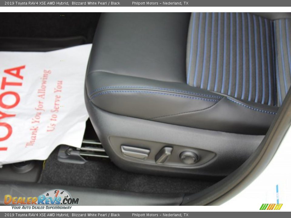 2019 Toyota RAV4 XSE AWD Hybrid Blizzard White Pearl / Black Photo #11