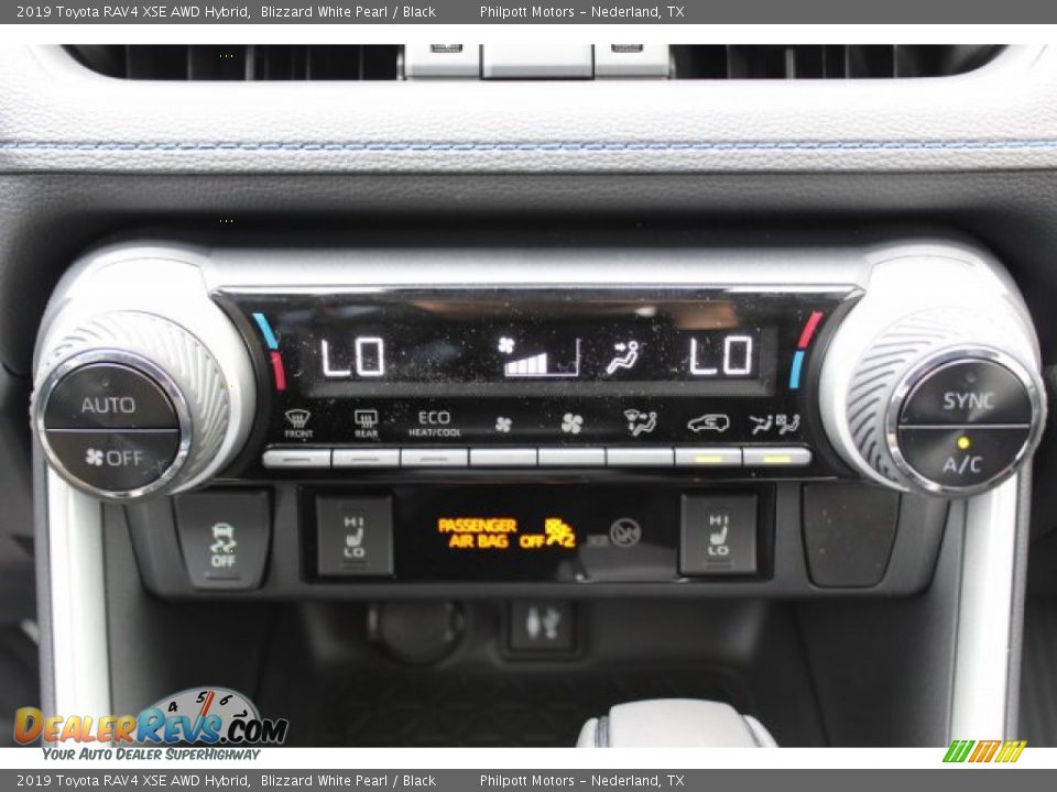 2019 Toyota RAV4 XSE AWD Hybrid Blizzard White Pearl / Black Photo #16