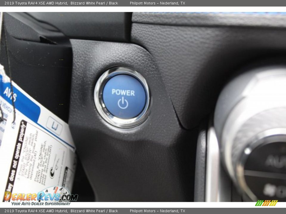 2019 Toyota RAV4 XSE AWD Hybrid Blizzard White Pearl / Black Photo #17