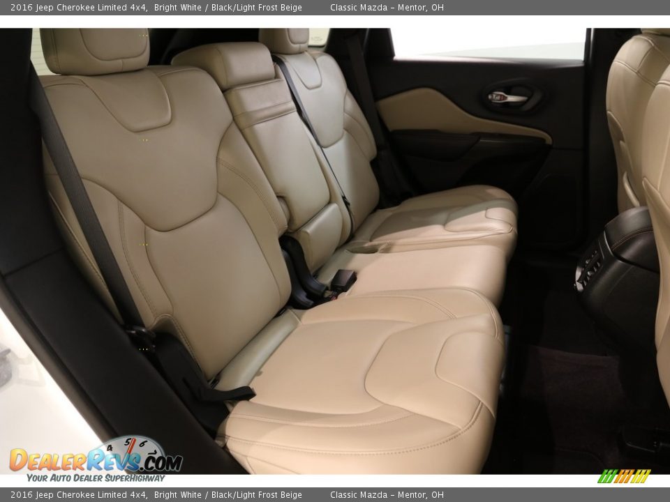 2016 Jeep Cherokee Limited 4x4 Bright White / Black/Light Frost Beige Photo #19
