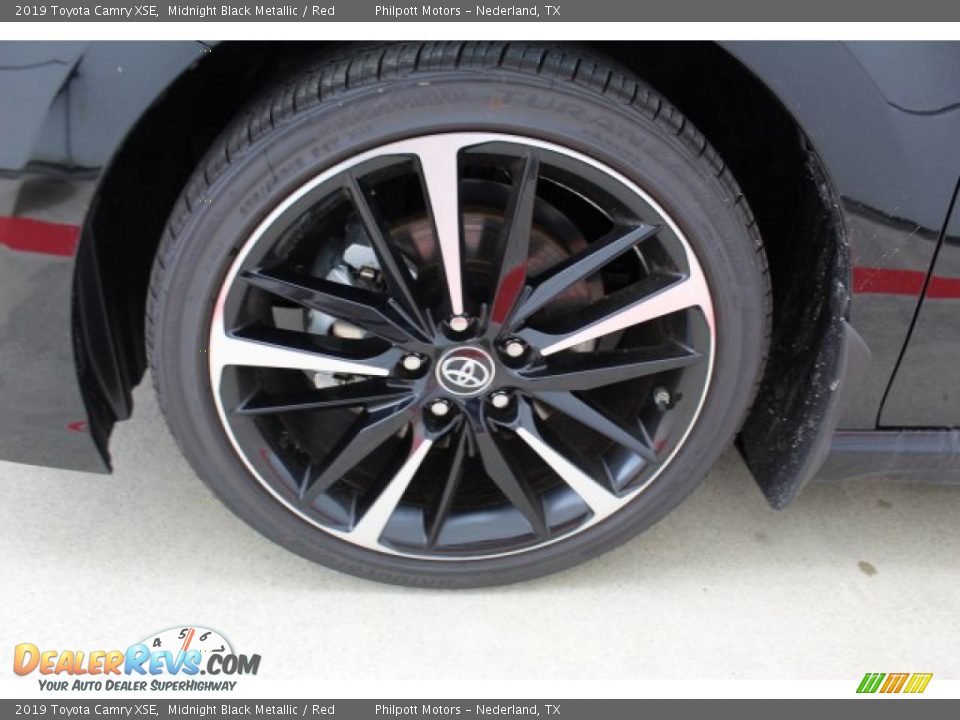 2019 Toyota Camry XSE Midnight Black Metallic / Red Photo #5