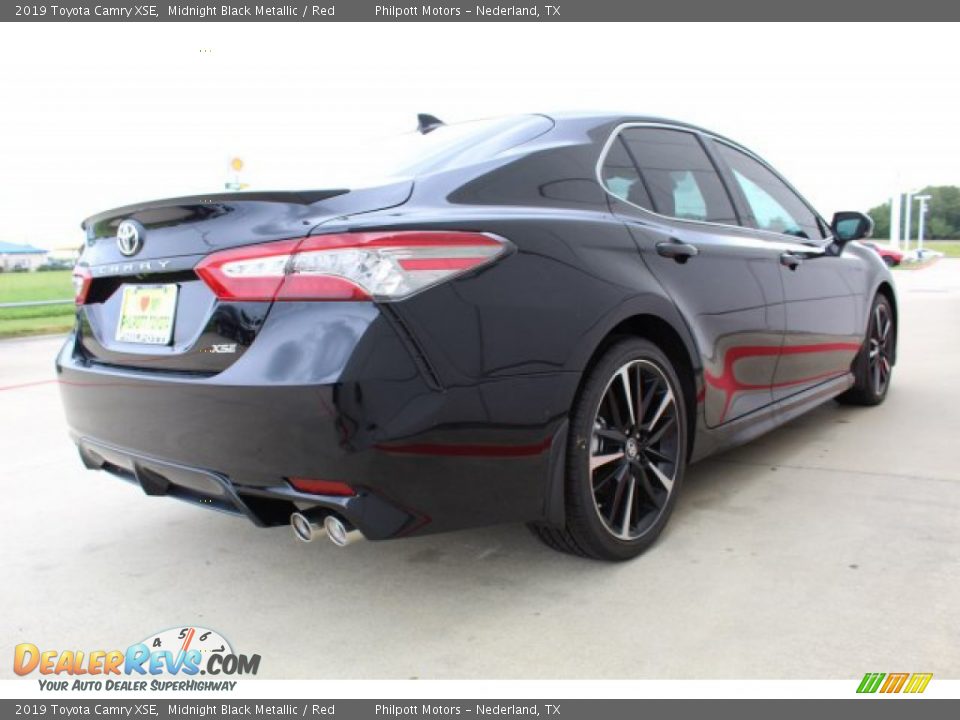 2019 Toyota Camry XSE Midnight Black Metallic / Red Photo #8