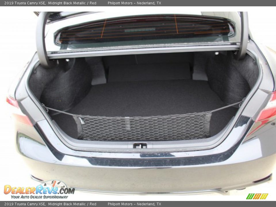 2019 Toyota Camry XSE Midnight Black Metallic / Red Photo #21