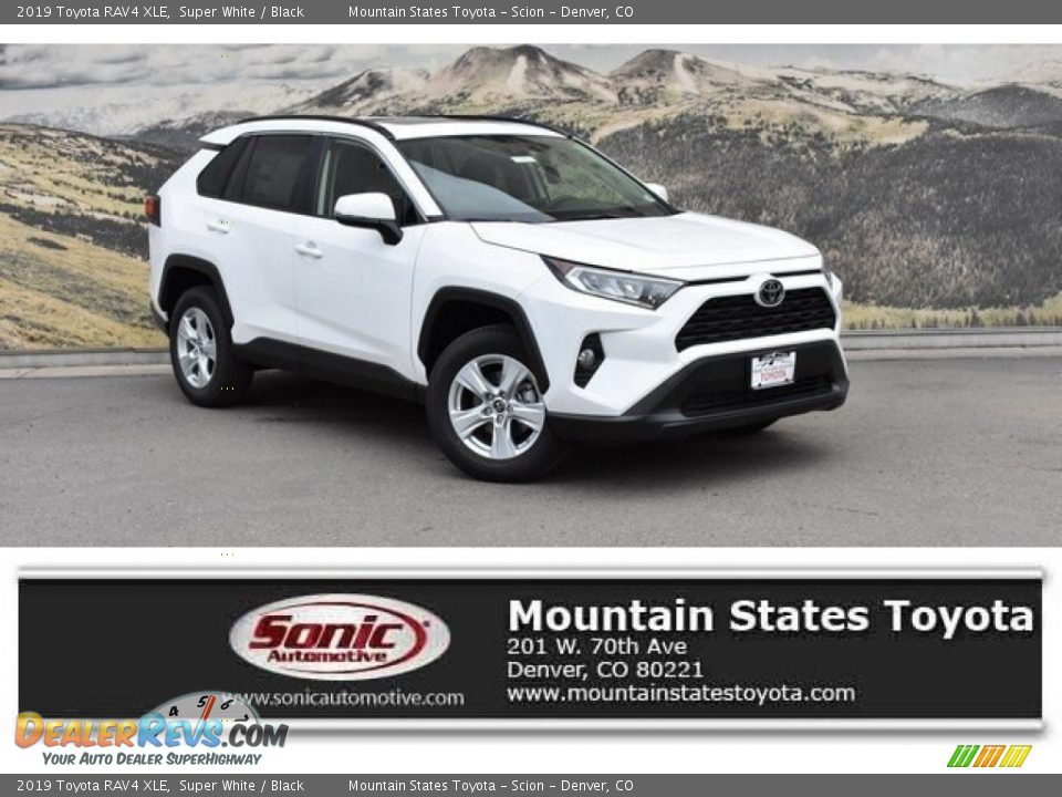 2019 Toyota RAV4 XLE Super White / Black Photo #1