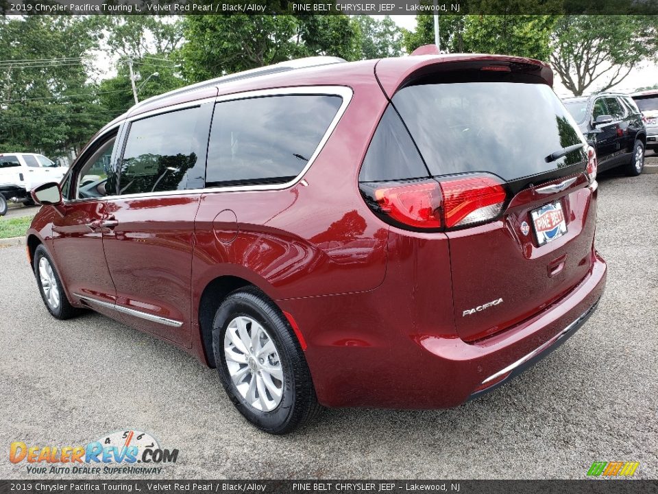 2019 Chrysler Pacifica Touring L Velvet Red Pearl / Black/Alloy Photo #4