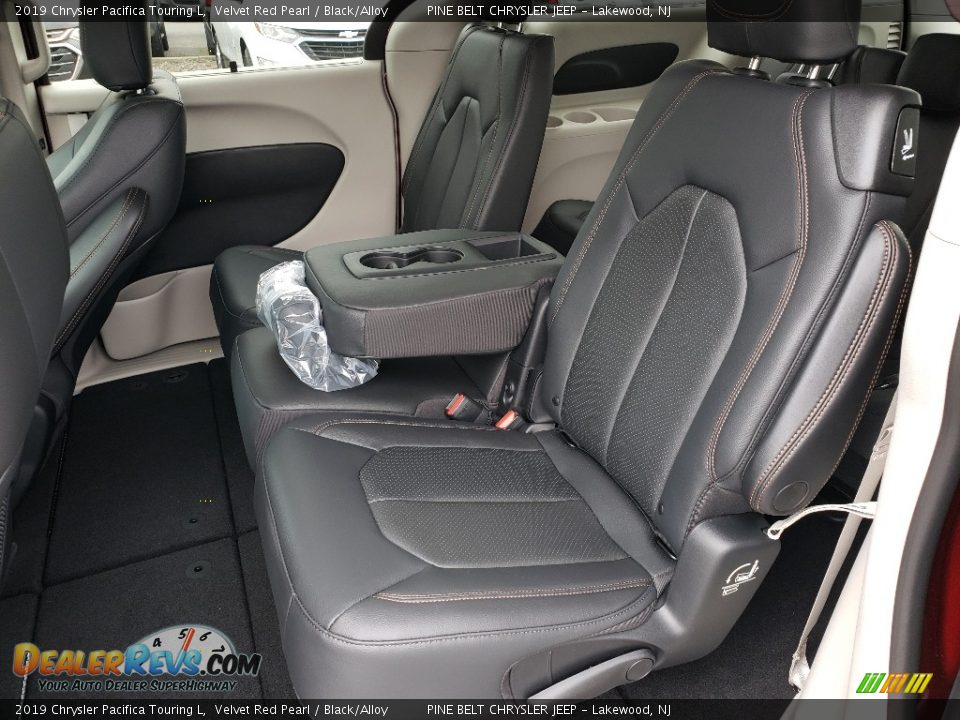 2019 Chrysler Pacifica Touring L Velvet Red Pearl / Black/Alloy Photo #6