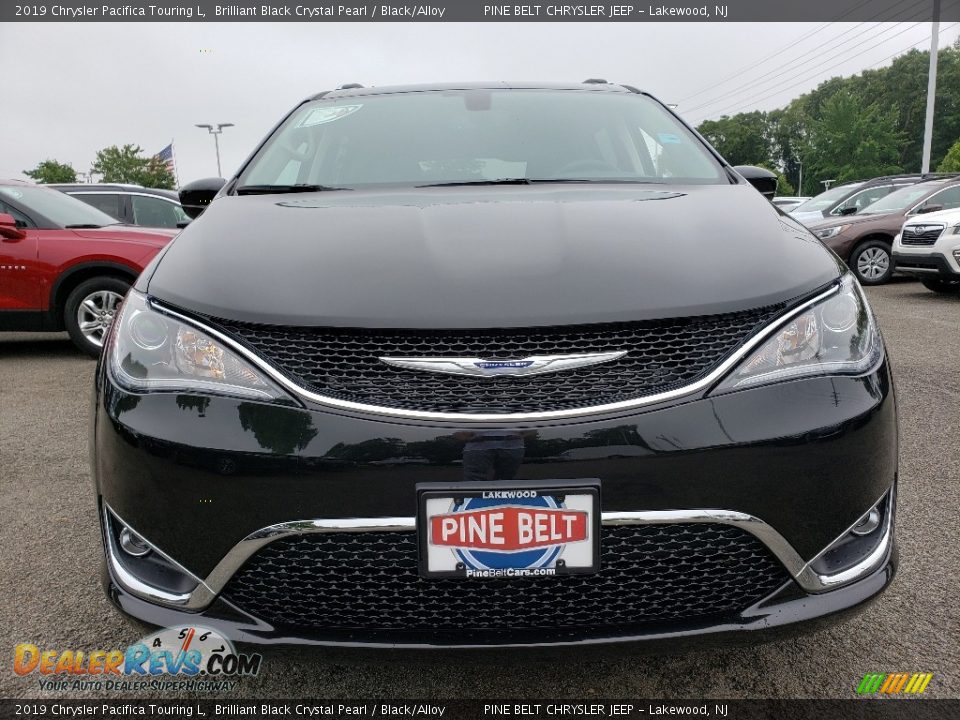 2019 Chrysler Pacifica Touring L Brilliant Black Crystal Pearl / Black/Alloy Photo #2