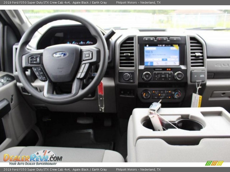 2019 Ford F350 Super Duty STX Crew Cab 4x4 Agate Black / Earth Gray Photo #19