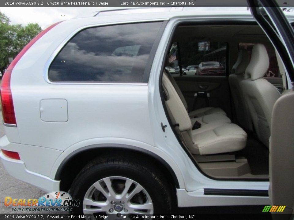 2014 Volvo XC90 3.2 Crystal White Pearl Metallic / Beige Photo #24