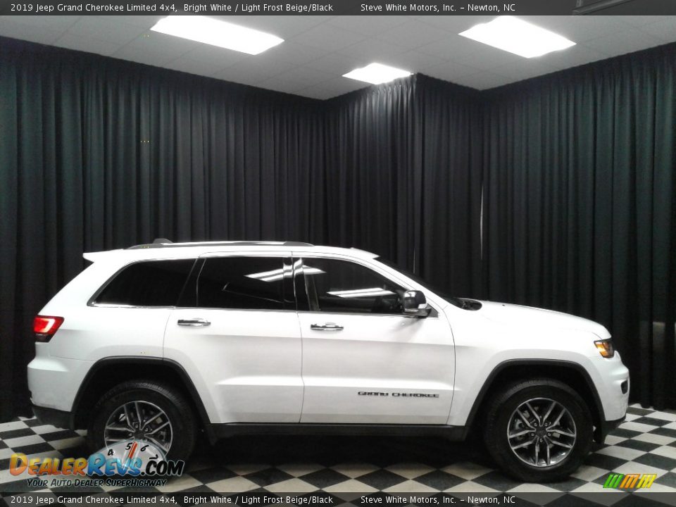 2019 Jeep Grand Cherokee Limited 4x4 Bright White / Light Frost Beige/Black Photo #5