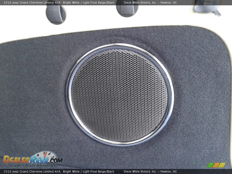 2019 Jeep Grand Cherokee Limited 4x4 Bright White / Light Frost Beige/Black Photo #14