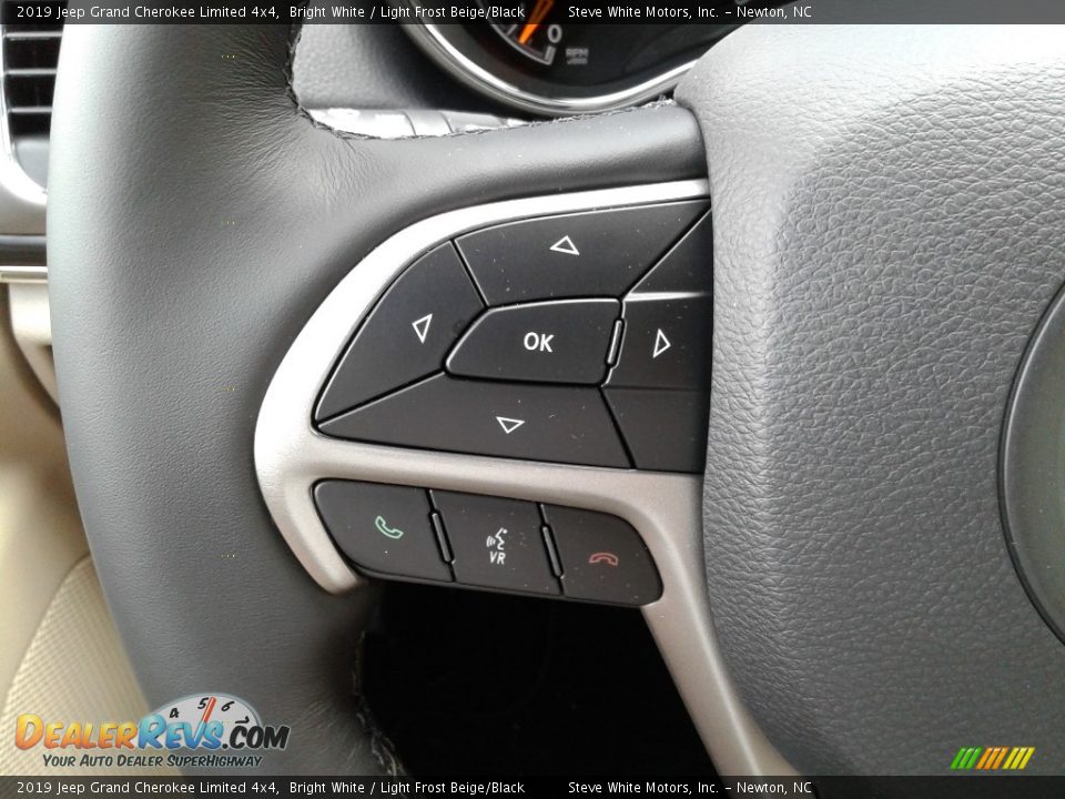 2019 Jeep Grand Cherokee Limited 4x4 Bright White / Light Frost Beige/Black Photo #19