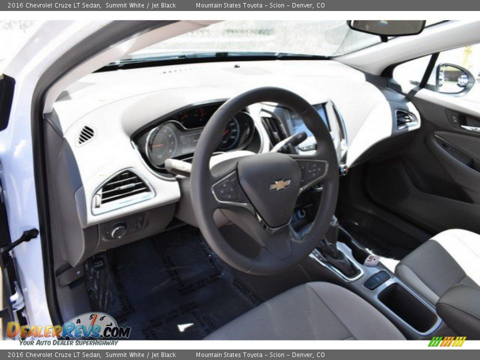 2016 Chevrolet Cruze LT Sedan Summit White / Jet Black Photo #10