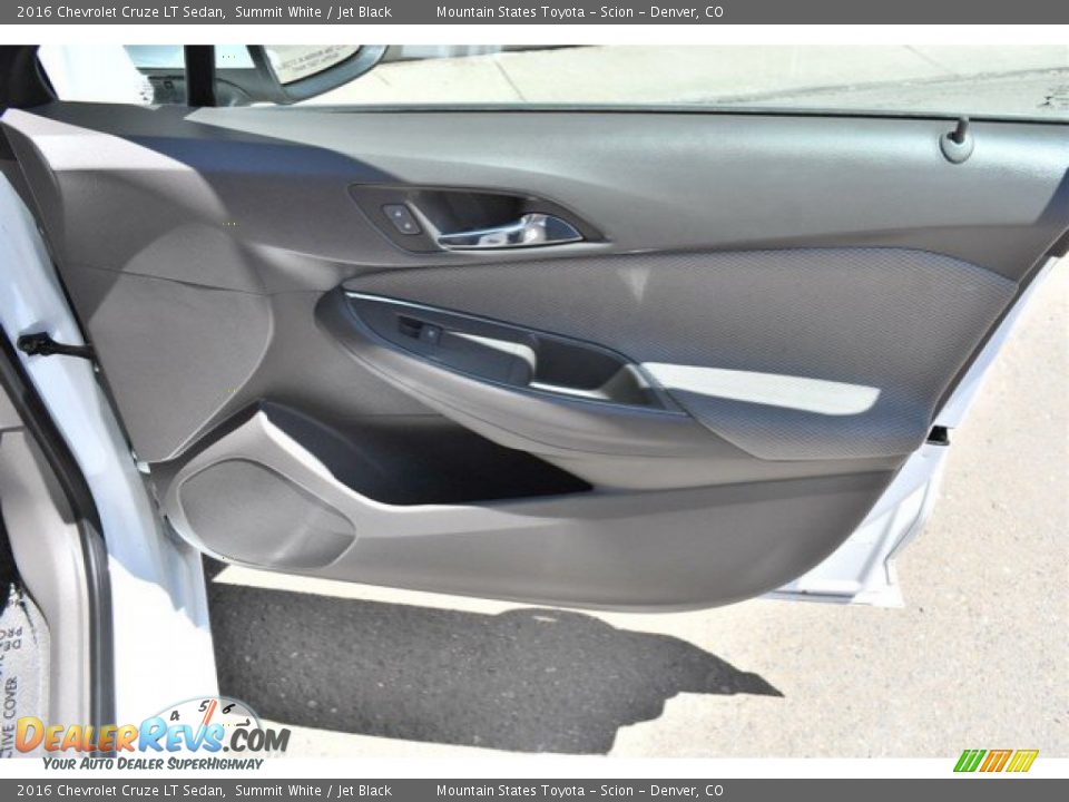 2016 Chevrolet Cruze LT Sedan Summit White / Jet Black Photo #25