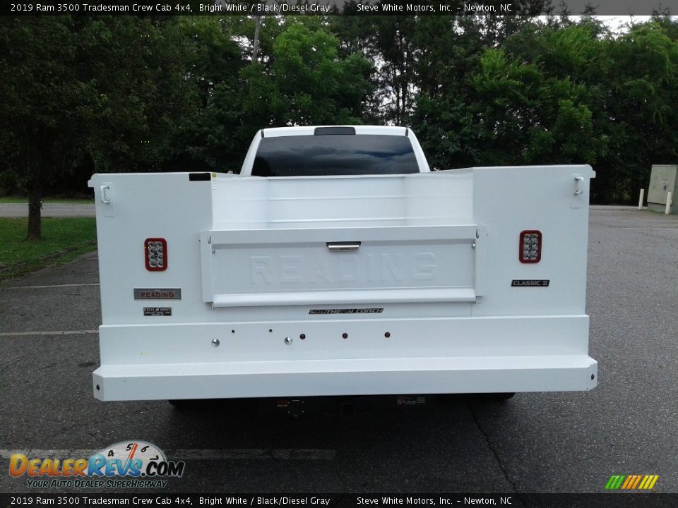 2019 Ram 3500 Tradesman Crew Cab 4x4 Bright White / Black/Diesel Gray Photo #7
