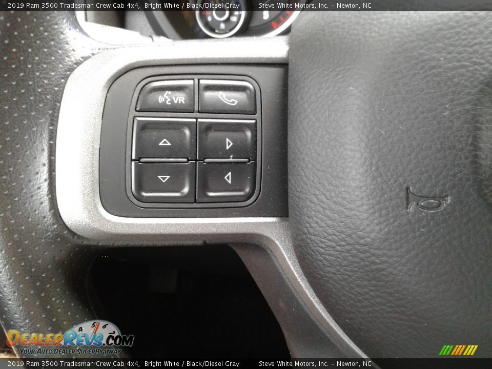 2019 Ram 3500 Tradesman Crew Cab 4x4 Bright White / Black/Diesel Gray Photo #15