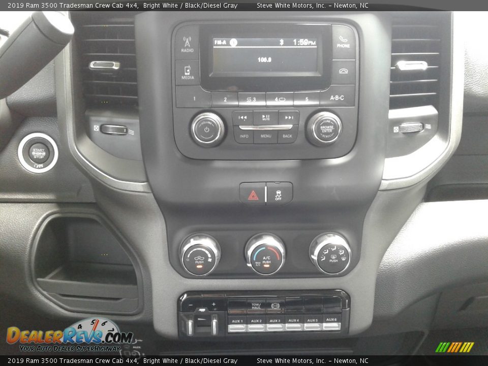 2019 Ram 3500 Tradesman Crew Cab 4x4 Bright White / Black/Diesel Gray Photo #18