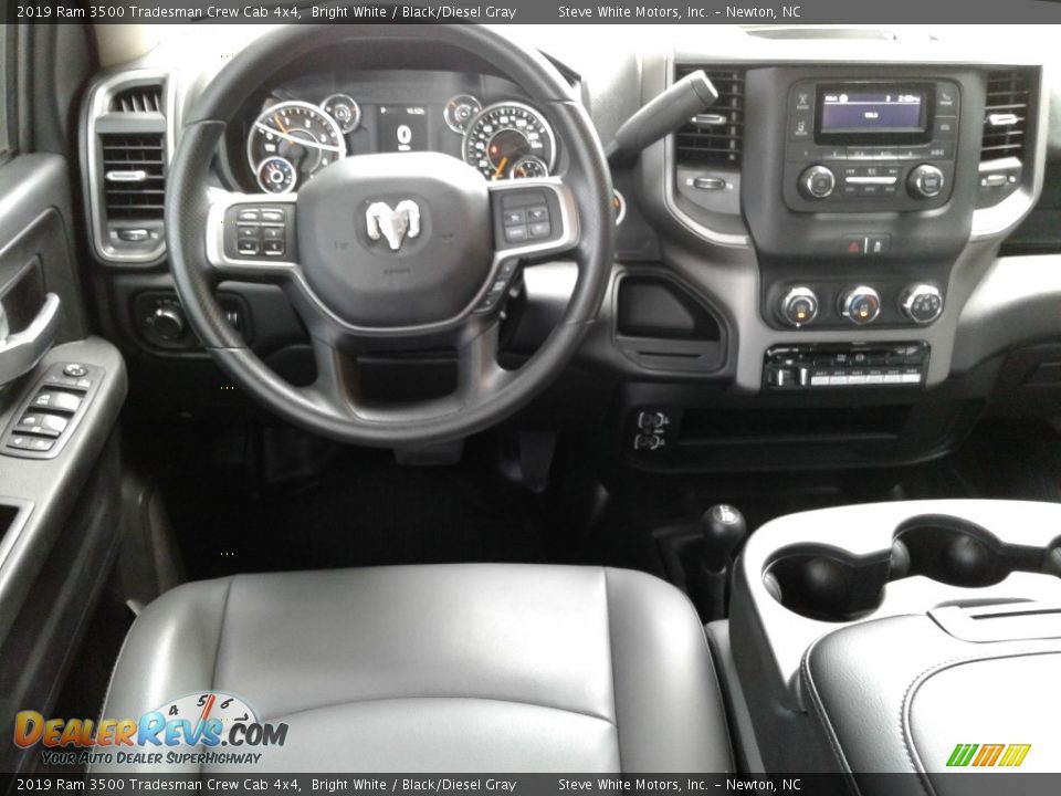 2019 Ram 3500 Tradesman Crew Cab 4x4 Bright White / Black/Diesel Gray Photo #21
