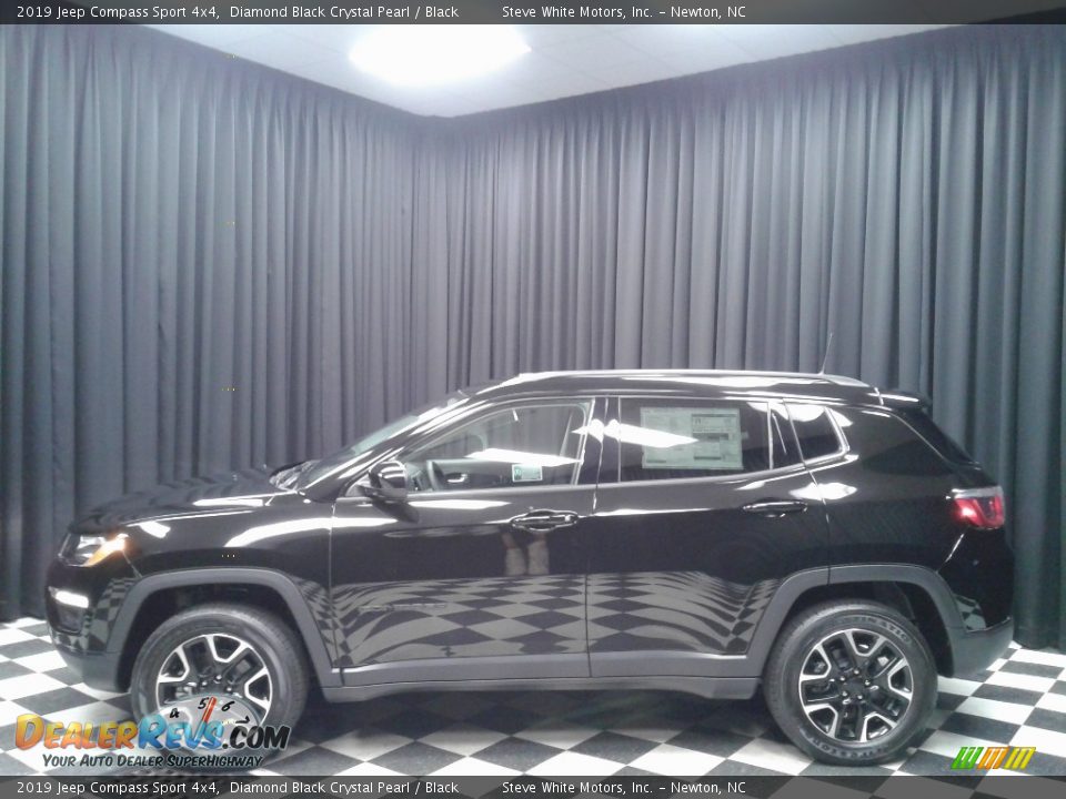 2019 Jeep Compass Sport 4x4 Diamond Black Crystal Pearl / Black Photo #1