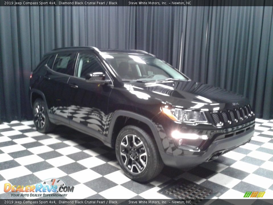 2019 Jeep Compass Sport 4x4 Diamond Black Crystal Pearl / Black Photo #4