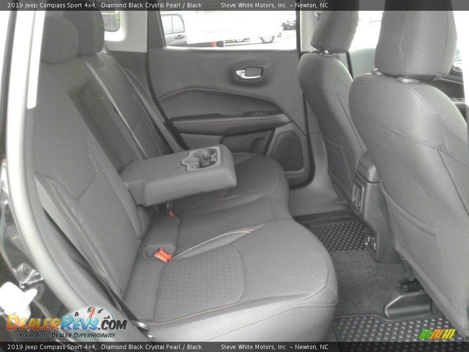 2019 Jeep Compass Sport 4x4 Diamond Black Crystal Pearl / Black Photo #14