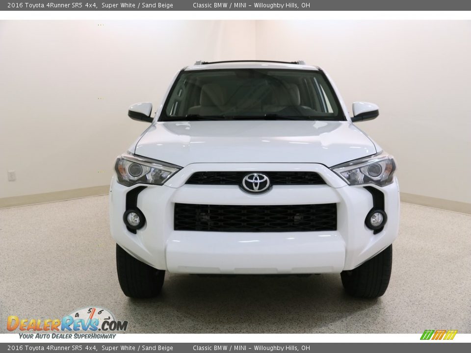 2016 Toyota 4Runner SR5 4x4 Super White / Sand Beige Photo #2