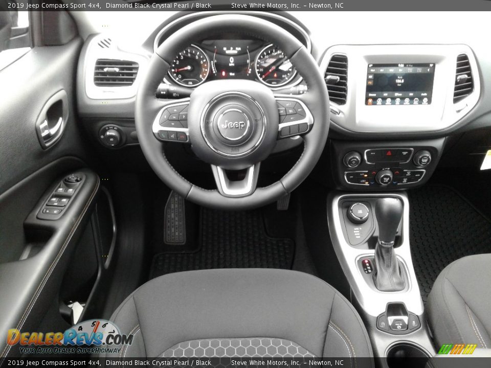 2019 Jeep Compass Sport 4x4 Diamond Black Crystal Pearl / Black Photo #30