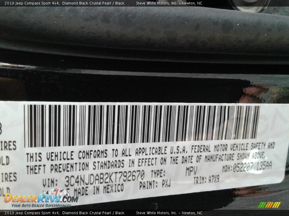 2019 Jeep Compass Sport 4x4 Diamond Black Crystal Pearl / Black Photo #33