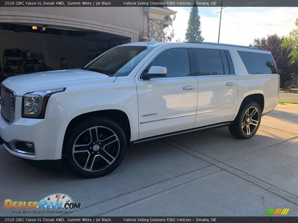 2016 GMC Yukon XL Denali 4WD Summit White / Jet Black Photo #1