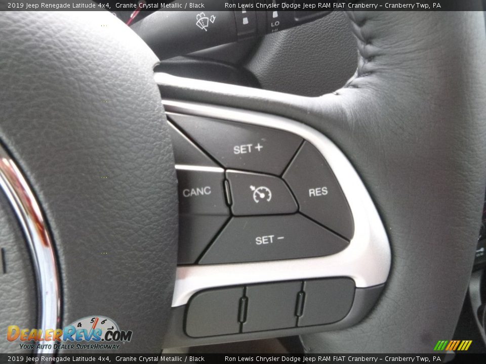 2019 Jeep Renegade Latitude 4x4 Granite Crystal Metallic / Black Photo #16