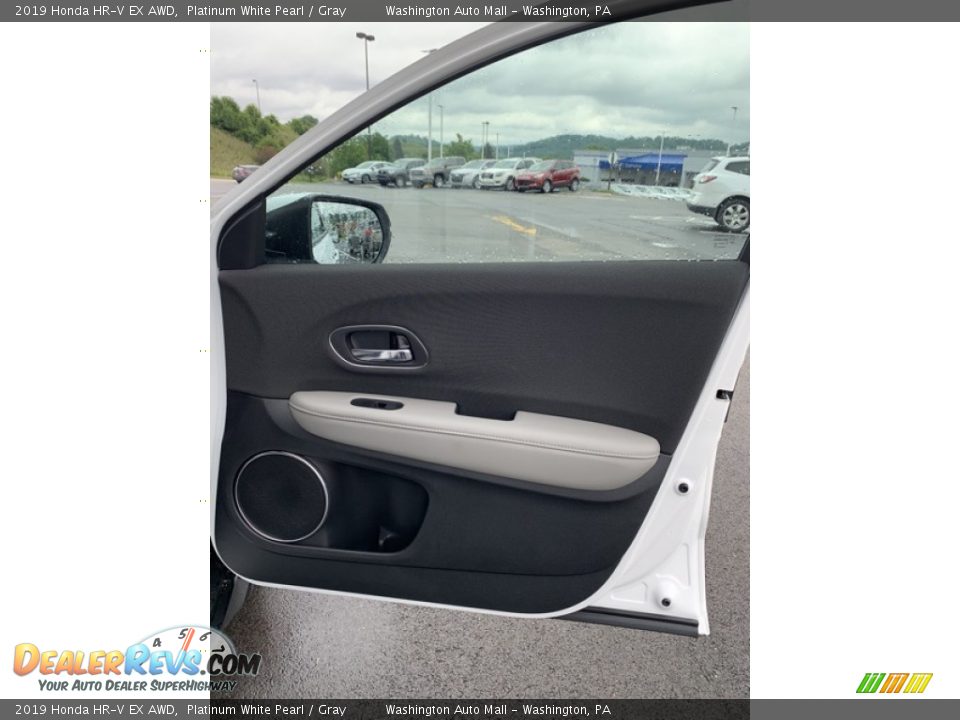 2019 Honda HR-V EX AWD Platinum White Pearl / Gray Photo #26