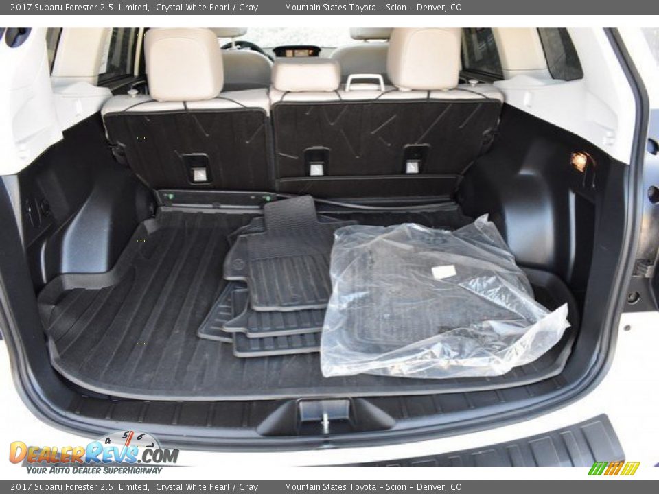 2017 Subaru Forester 2.5i Limited Crystal White Pearl / Gray Photo #27