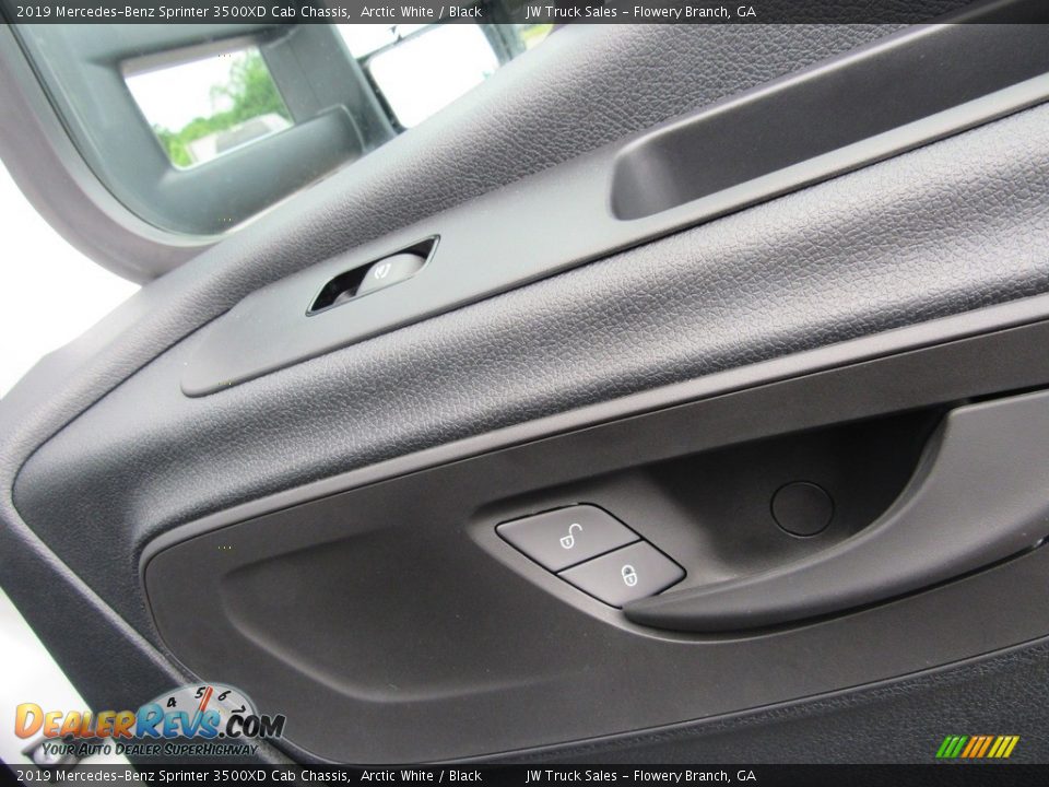 2019 Mercedes-Benz Sprinter 3500XD Cab Chassis Arctic White / Black Photo #11