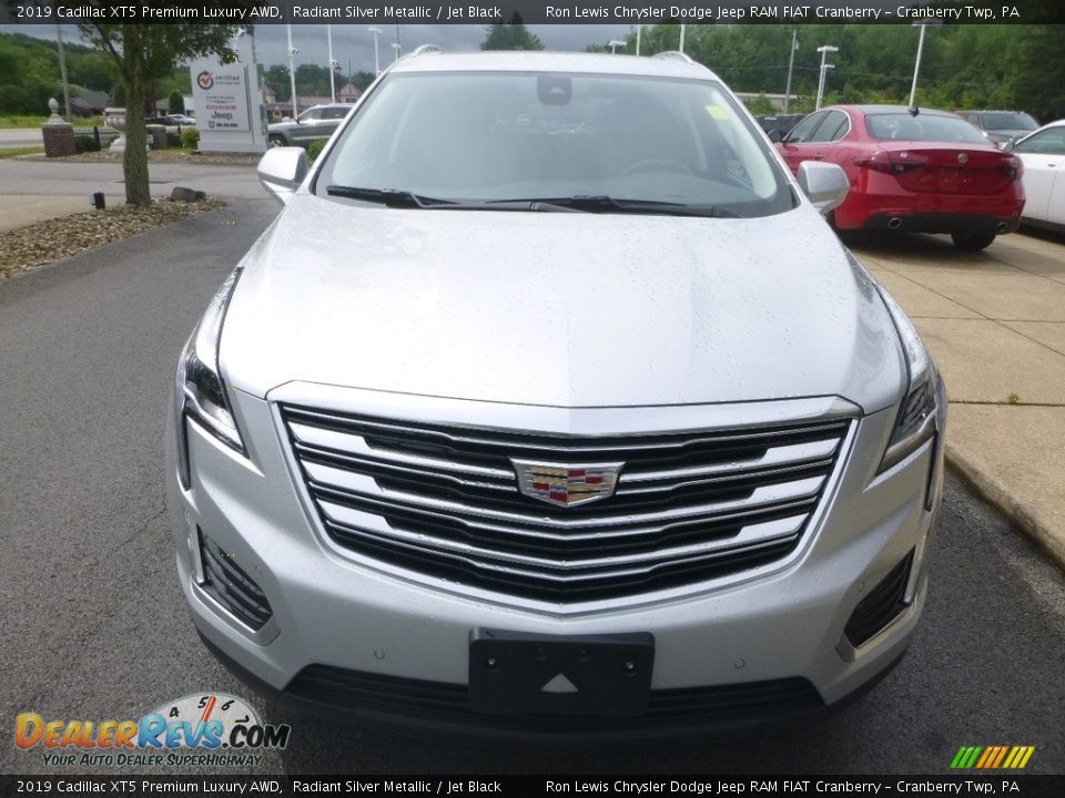 2019 Cadillac XT5 Premium Luxury AWD Radiant Silver Metallic / Jet Black Photo #4