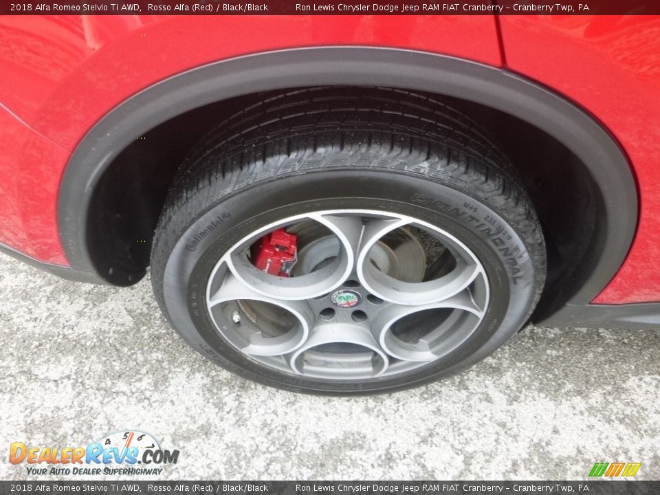 2018 Alfa Romeo Stelvio Ti AWD Rosso Alfa (Red) / Black/Black Photo #10