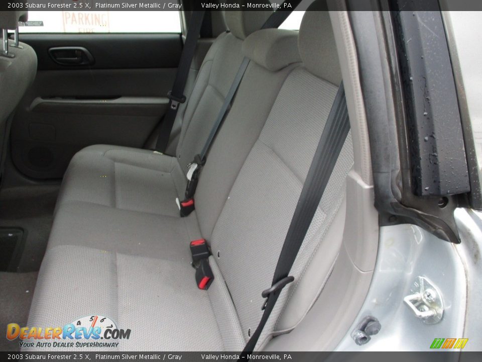2003 Subaru Forester 2.5 X Platinum Silver Metallic / Gray Photo #11