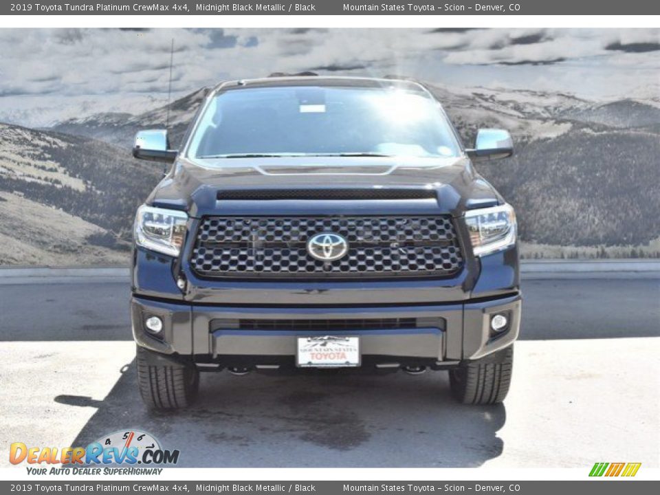 2019 Toyota Tundra Platinum CrewMax 4x4 Midnight Black Metallic / Black Photo #2