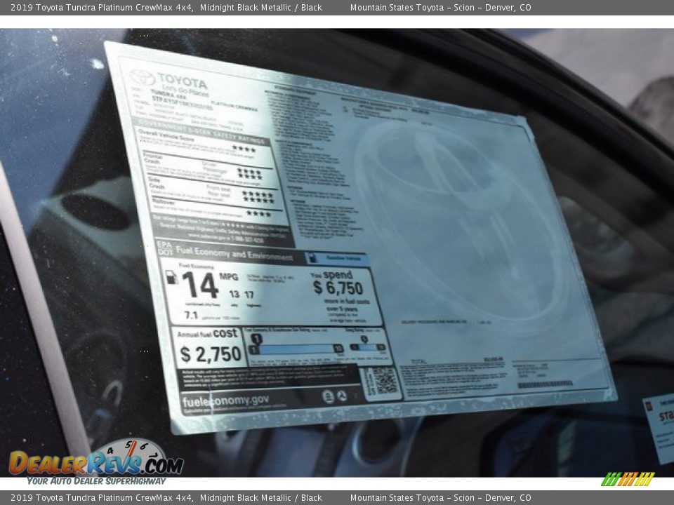 2019 Toyota Tundra Platinum CrewMax 4x4 Midnight Black Metallic / Black Photo #11