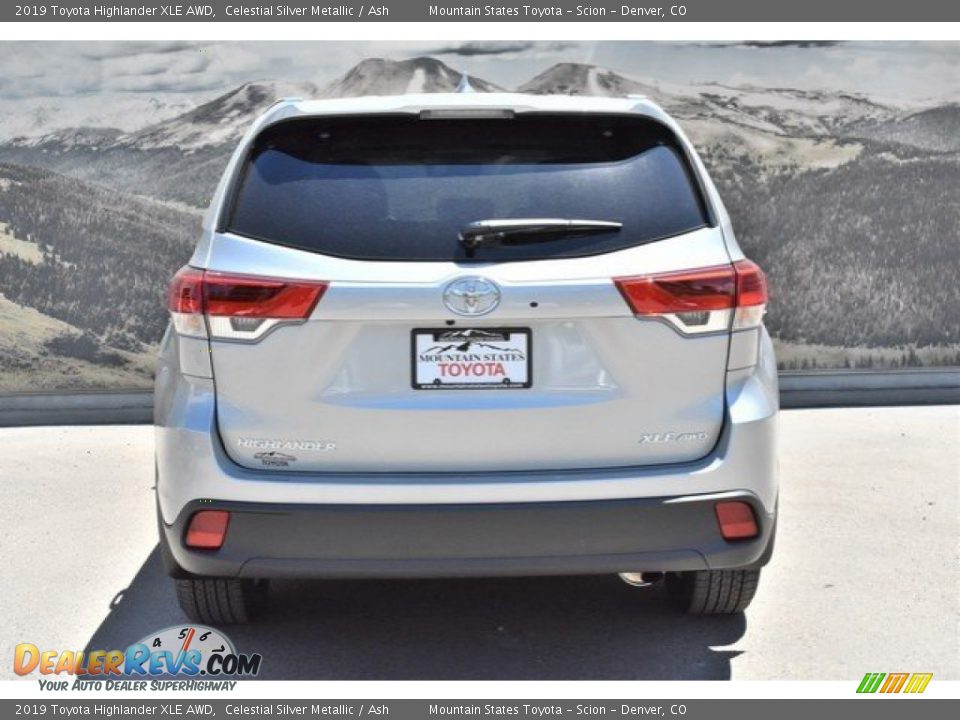 2019 Toyota Highlander XLE AWD Celestial Silver Metallic / Ash Photo #4