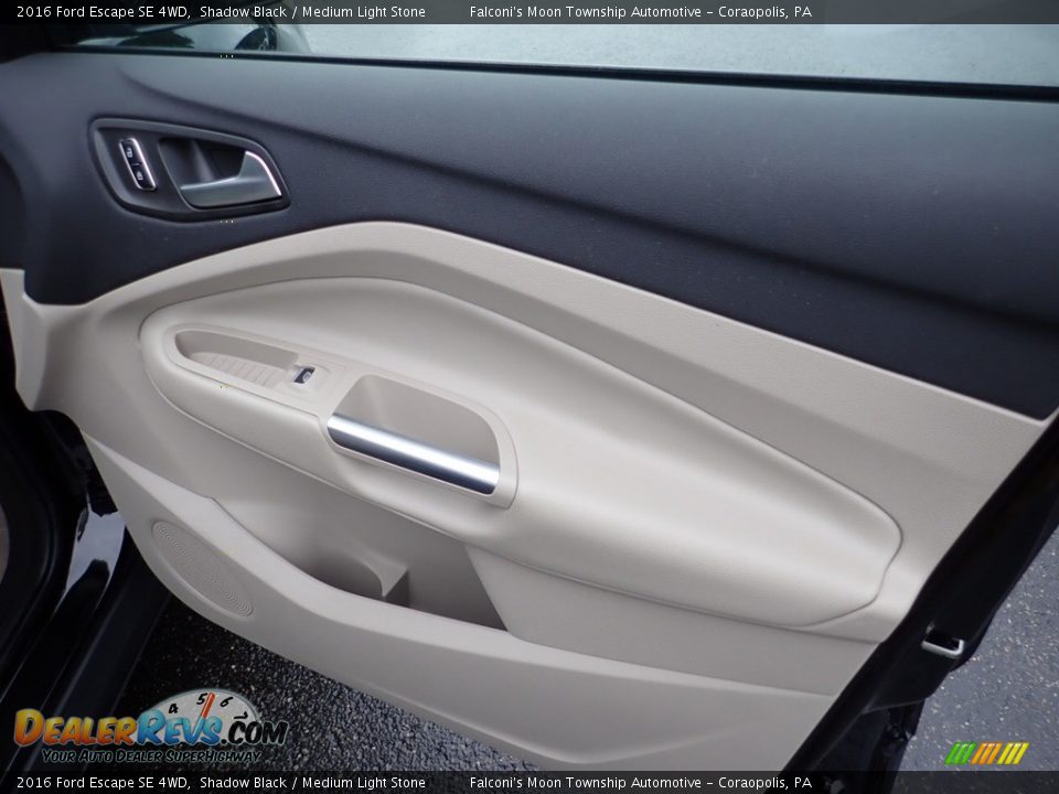2016 Ford Escape SE 4WD Shadow Black / Medium Light Stone Photo #13