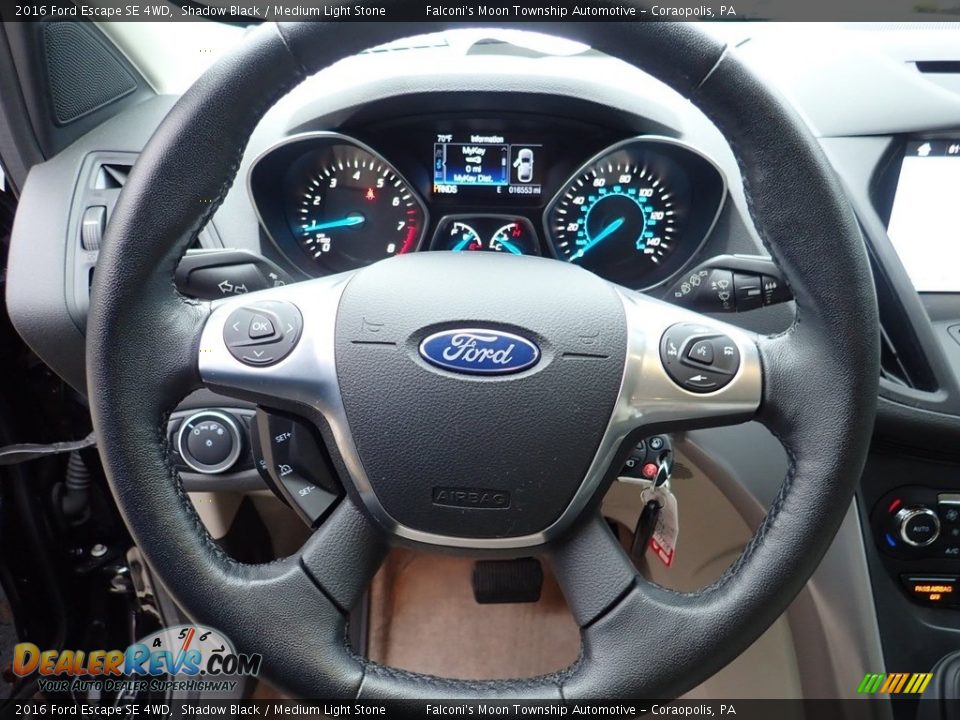 2016 Ford Escape SE 4WD Shadow Black / Medium Light Stone Photo #20