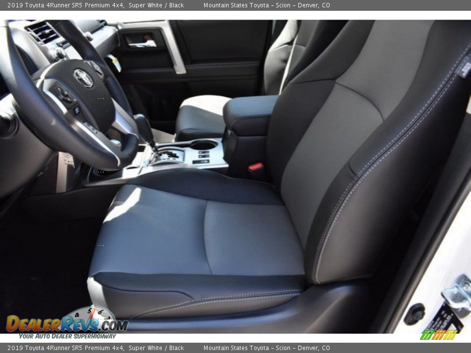 2019 Toyota 4Runner SR5 Premium 4x4 Super White / Black Photo #6