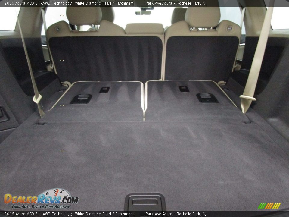 2016 Acura MDX SH-AWD Technology White Diamond Pearl / Parchment Photo #26