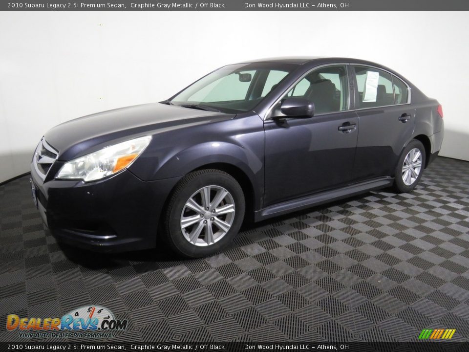 2010 Subaru Legacy 2.5i Premium Sedan Graphite Gray Metallic / Off Black Photo #7