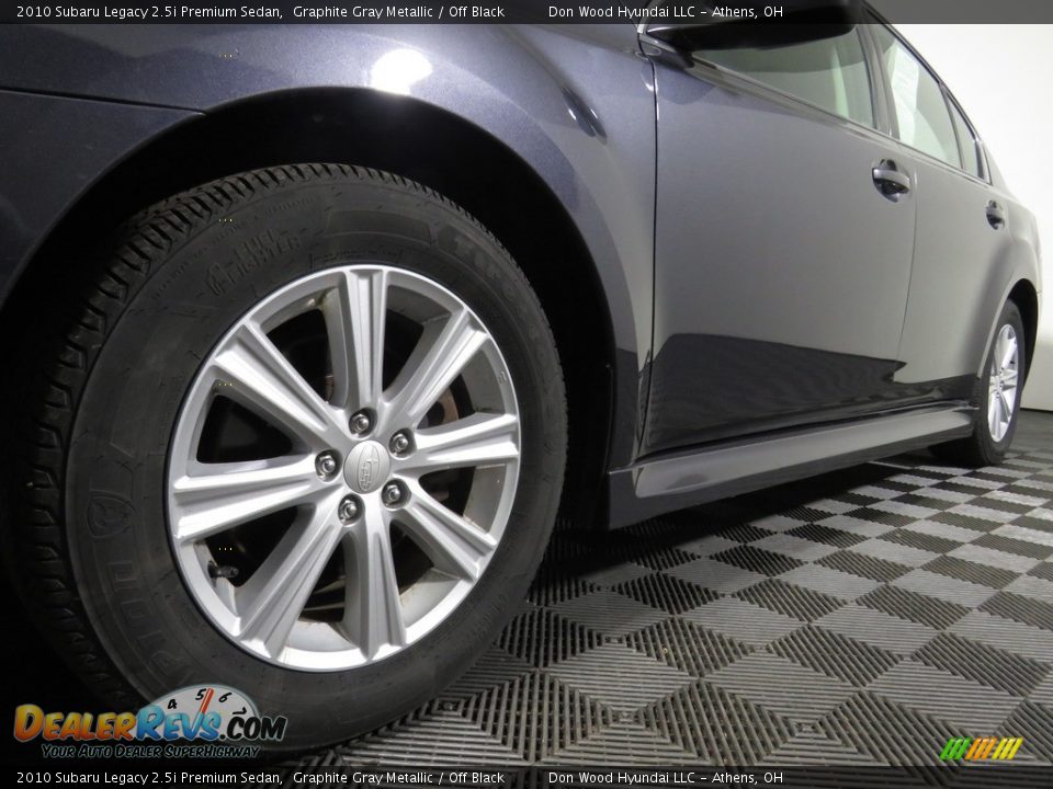 2010 Subaru Legacy 2.5i Premium Sedan Graphite Gray Metallic / Off Black Photo #8
